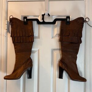 American Eagle Elegant Brown Heeled Boots with Fringe Detail